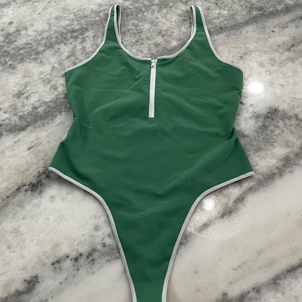 ALO Yoga Supernova Green Bodysuit